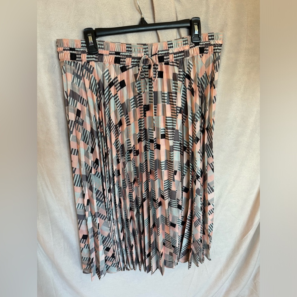 Club Monaco Geo Printed Pleated Skirt NWT